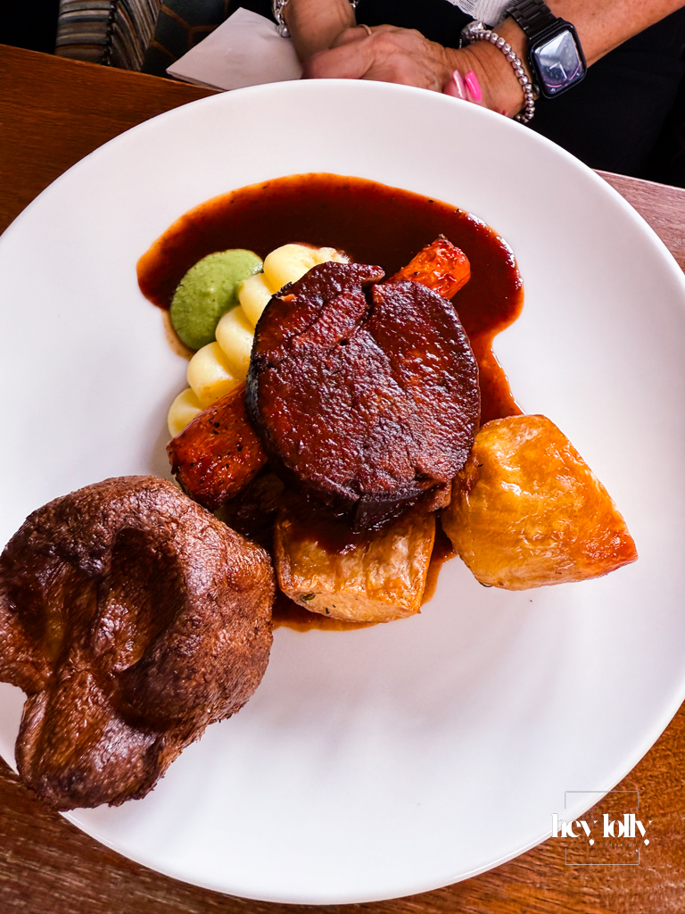 Roast lamb shoulder with traditional trimmings — Sunday lunch Nottingham roast dinner.
