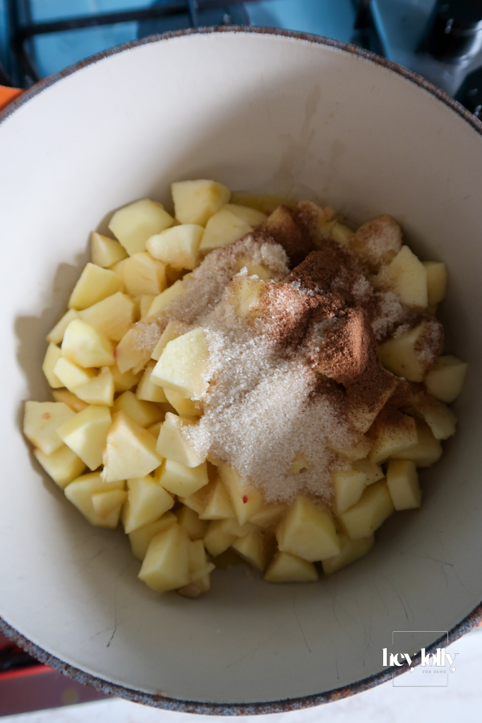 Peeled and chopped Gala apples with lemon juice and cinnamon ready for the pan.