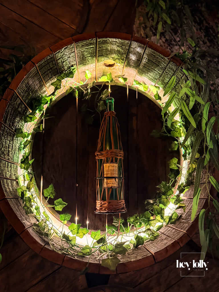 interior styling details at plates by purnell's