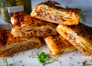 sundried tomato chutney and cheddar sausage rolls