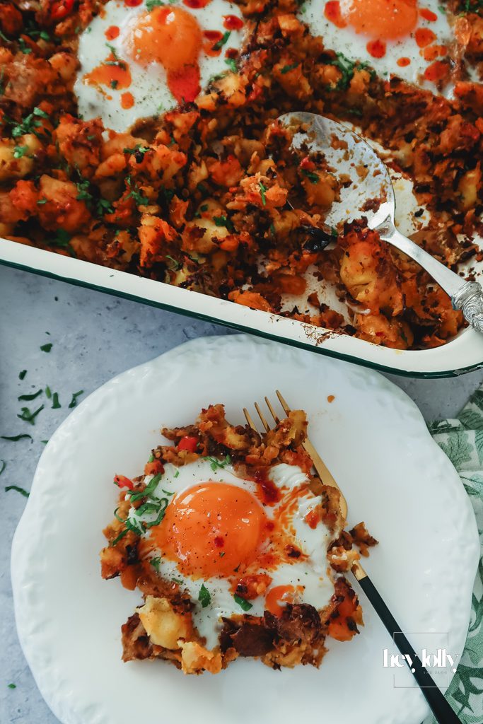 Crispy potatoes and tender sprouts in a spiced harissa potato hash